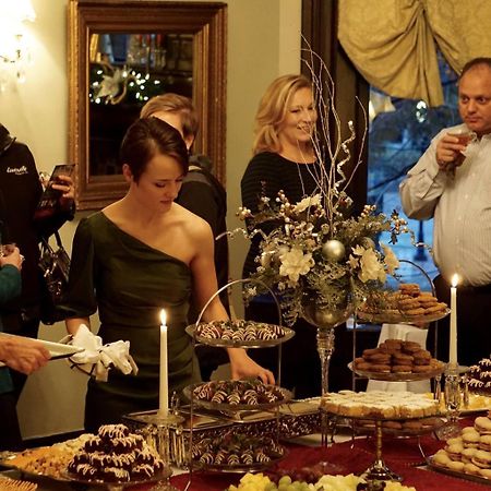 Louisville Bourbon Inn Екстериор снимка