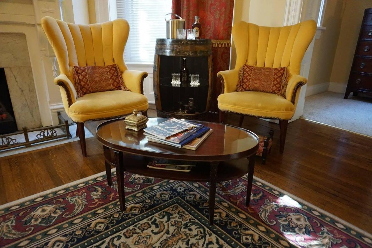 Louisville Bourbon Inn Екстериор снимка