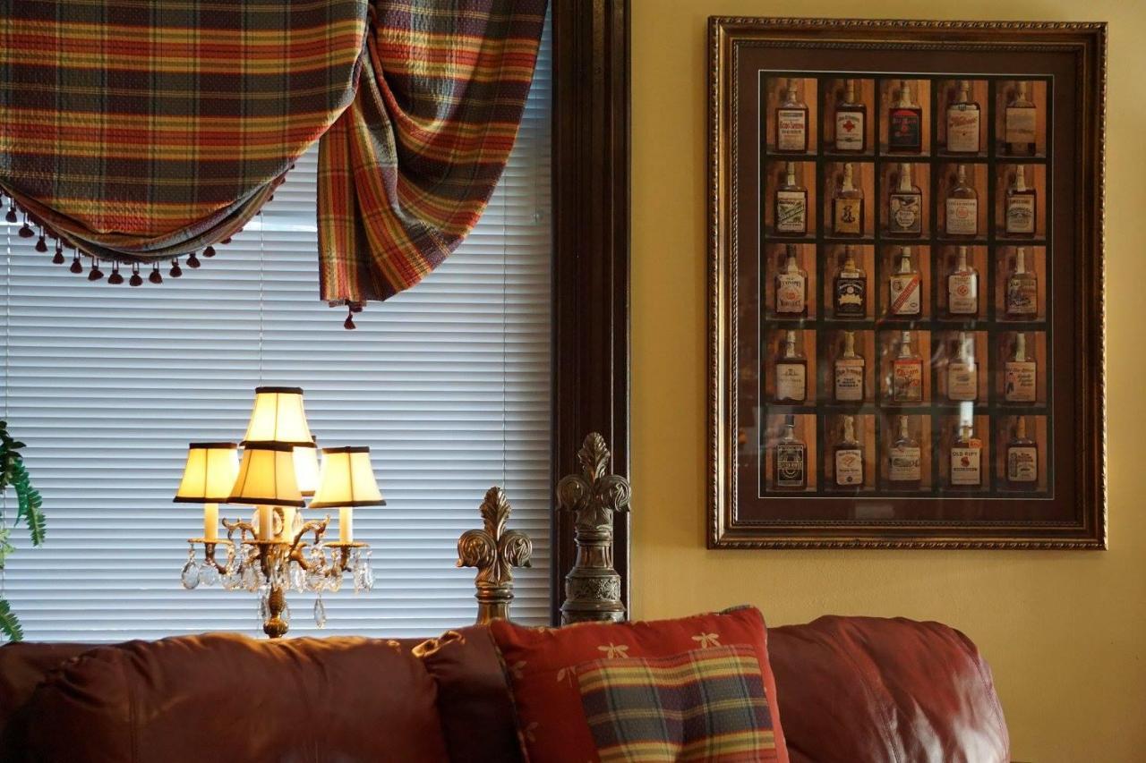 Louisville Bourbon Inn Екстериор снимка
