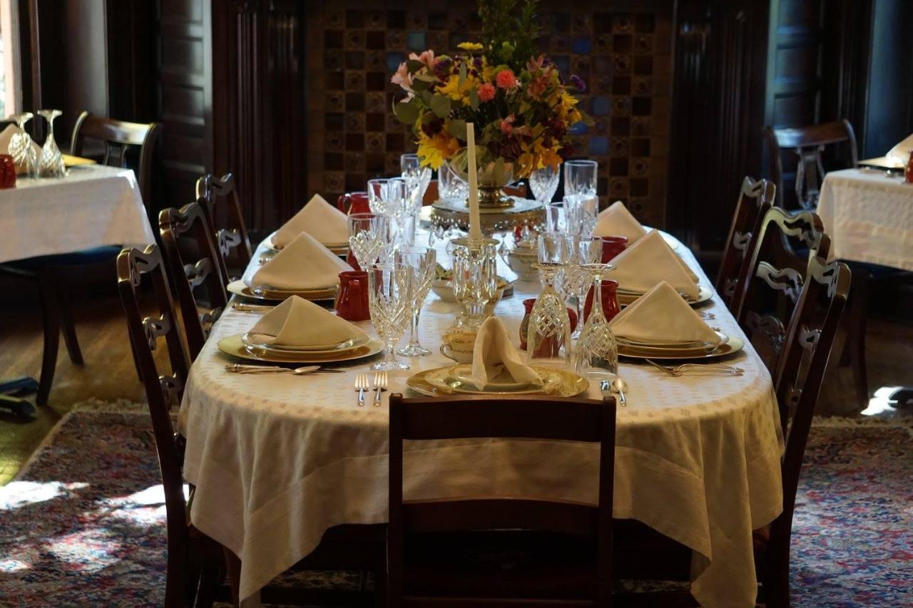 Louisville Bourbon Inn Екстериор снимка