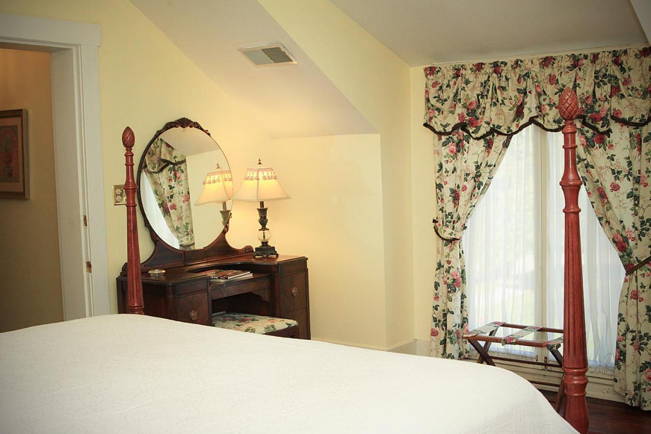 Louisville Bourbon Inn Екстериор снимка