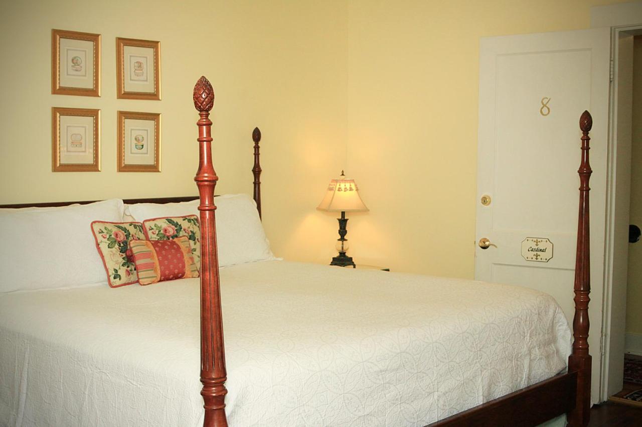 Louisville Bourbon Inn Екстериор снимка
